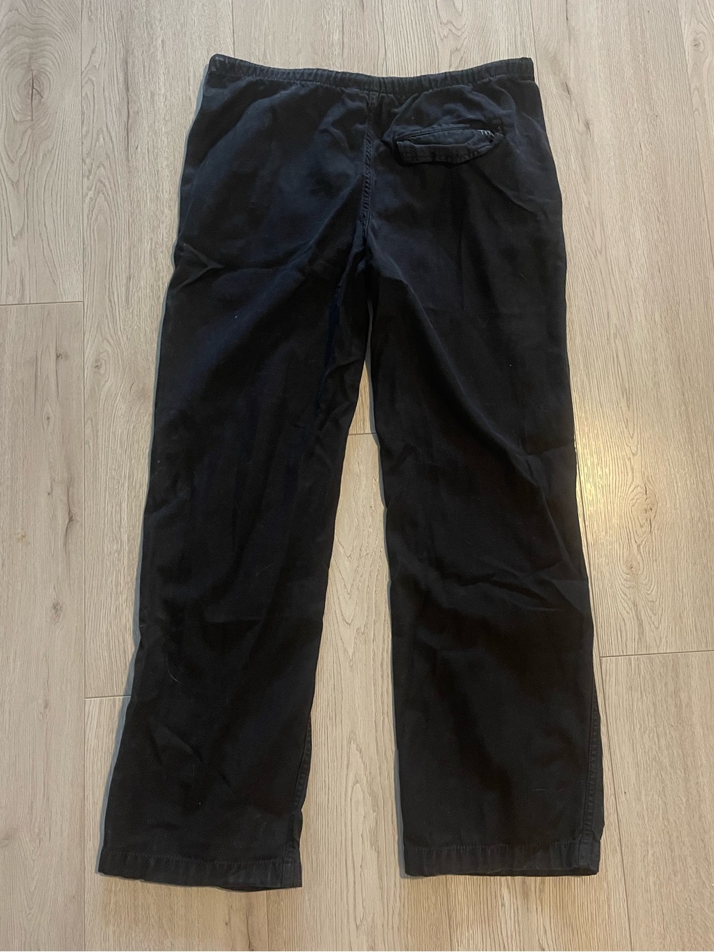 Aritzia TNA Cache Cargo Pant - Black Cotton Relaxed Mid-rise Parachute Pants - Picture 11 of 11